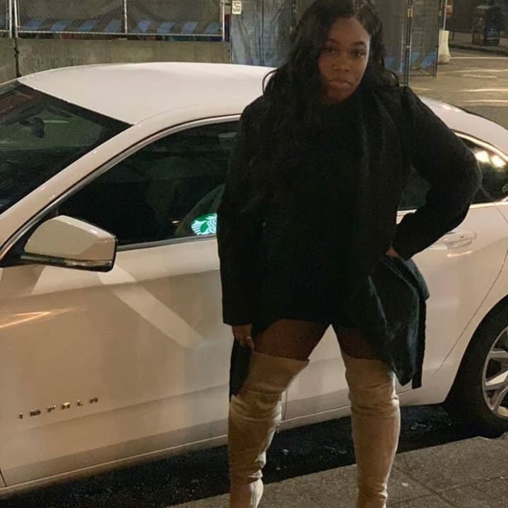 Meet your Posher, Lashae